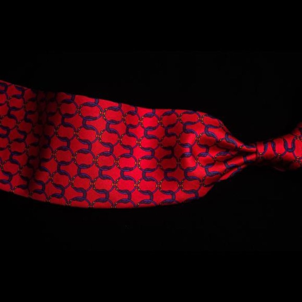 Brooks Brothers "Makers" Men's Red Chain 100% Silk Neck Tie 3.8"W x 57"L